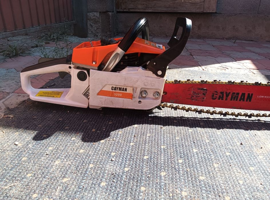 Продам пи́ла́ бензиновый пила́ рабочий только не давно взял себе прода