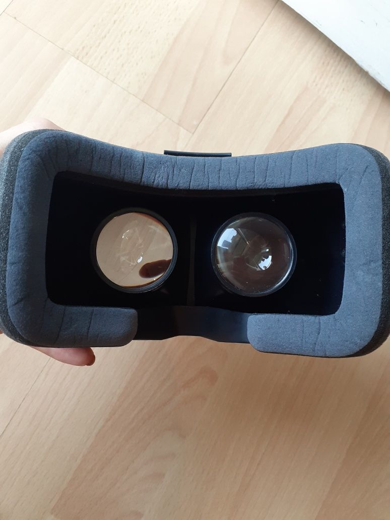 Очила за виртуална реалност Zeiss
