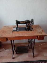 Продам швейные машинки СССР