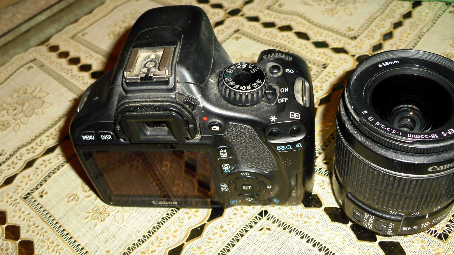 Фотоапарат DSLR Canon EOS 550D + EF-S 18-55 IS KIT или 50мм /1.8