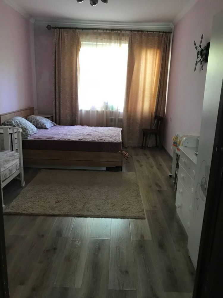Продается квартира Ттз-1  3-х комнатная возле 210 школы