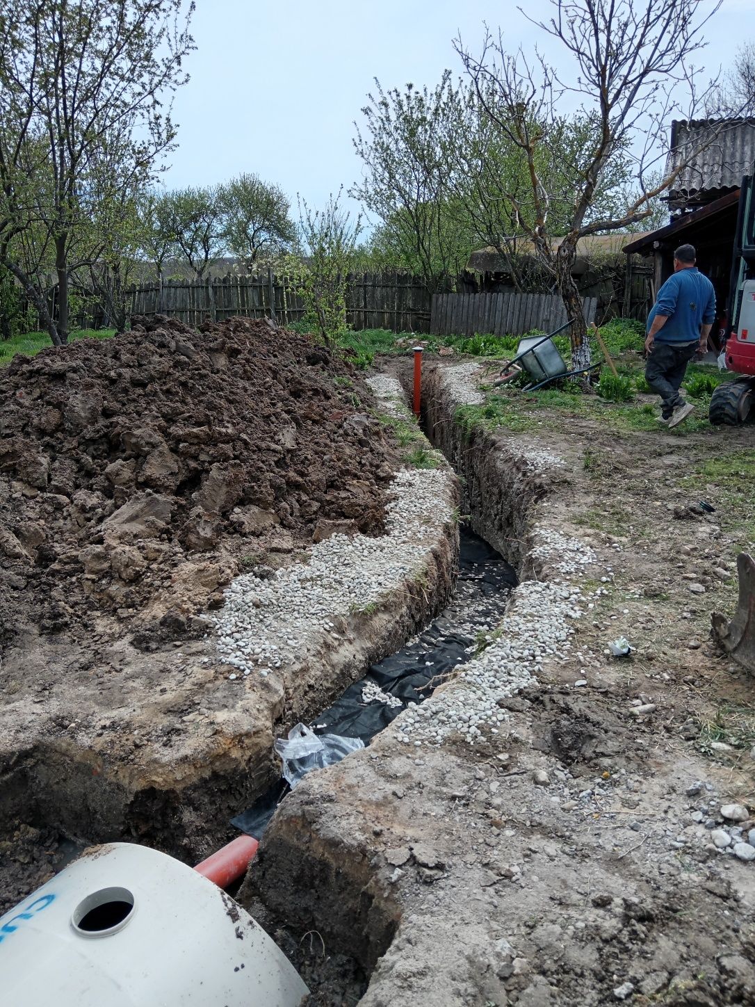 Vând și montez fose septice ecologice