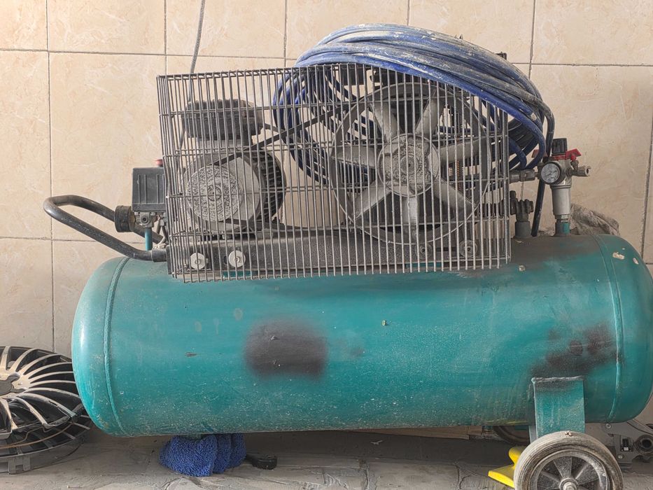 Компрессора 100л