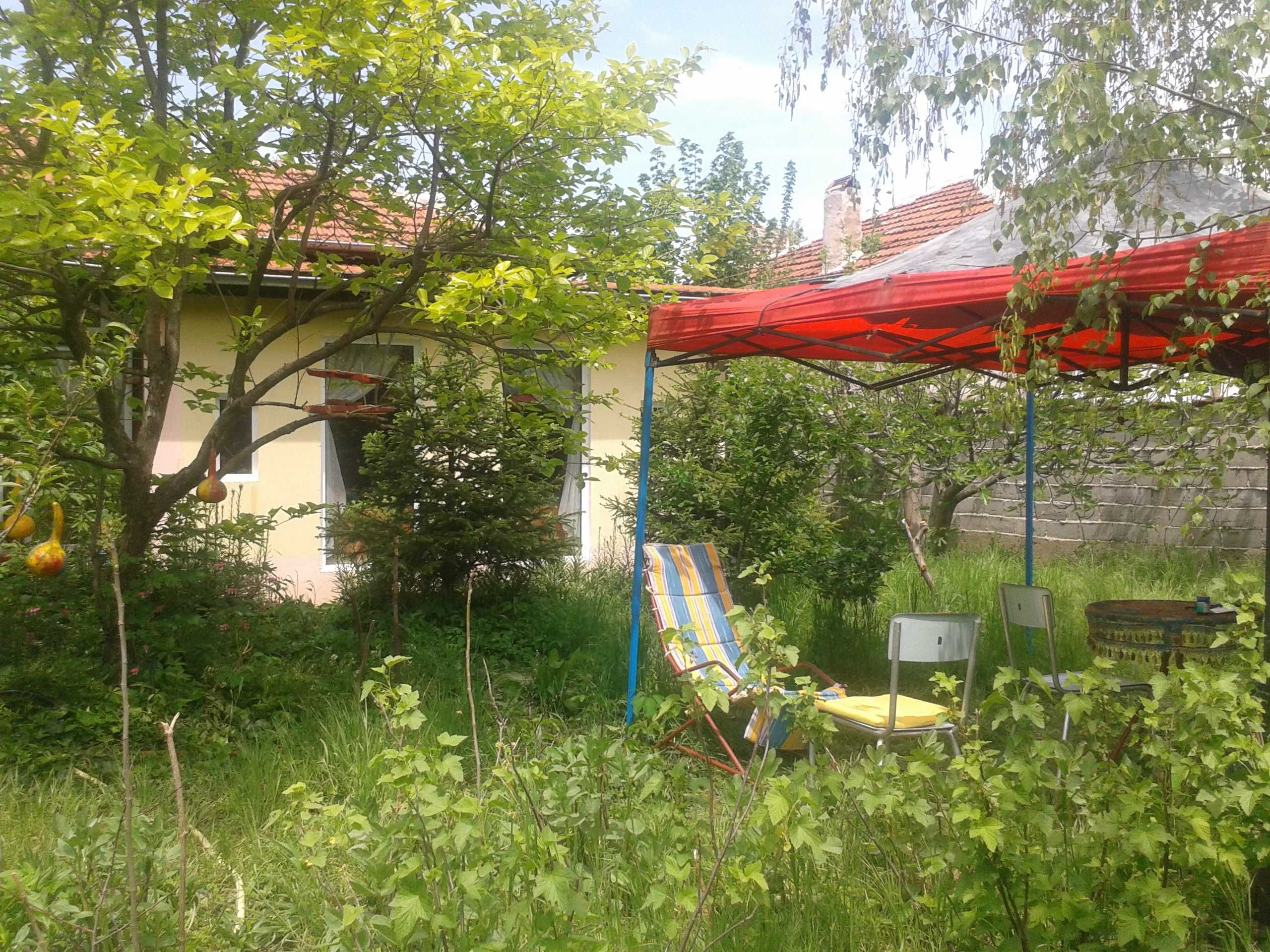 Къща на един етаж с градина, с. Юнаците, 7 км от Пазарджик