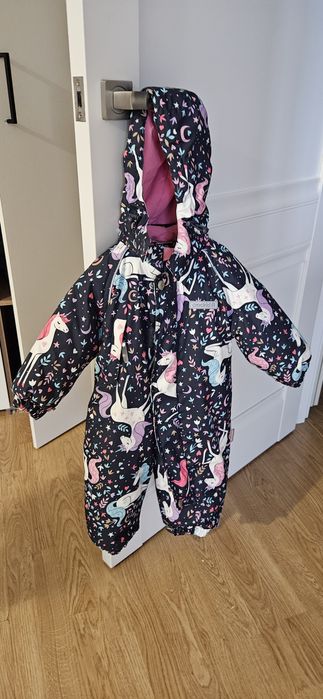 Продаётся зимняя куртка для девочки в отличном состоянии