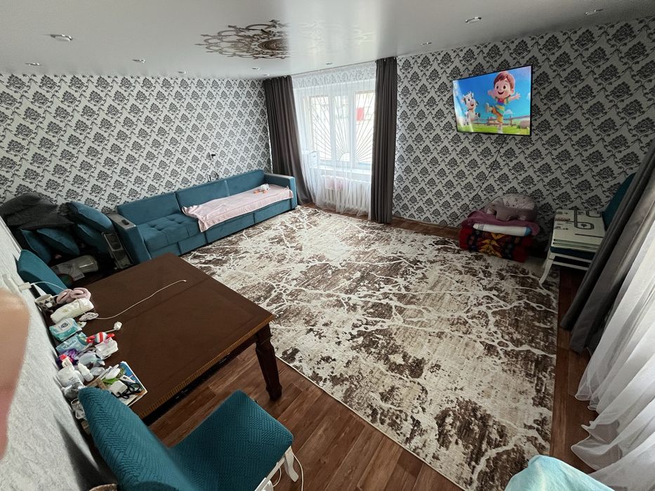 Продам  двух комнат квартиру