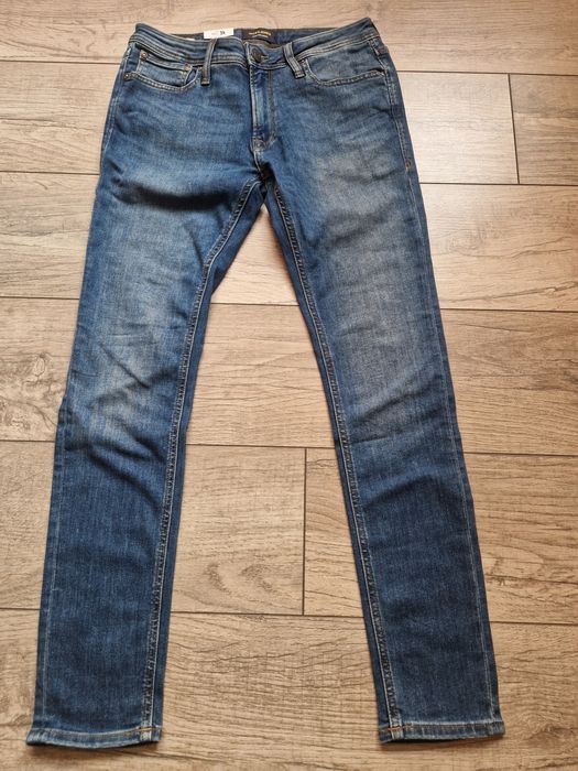 Мъжки тъмно сини дънки