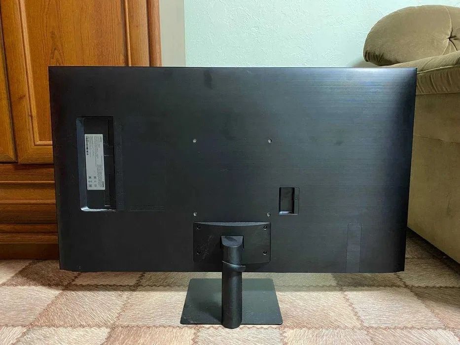Smart Monitor с 4K и Smart TV (можно использовать как телевизор)