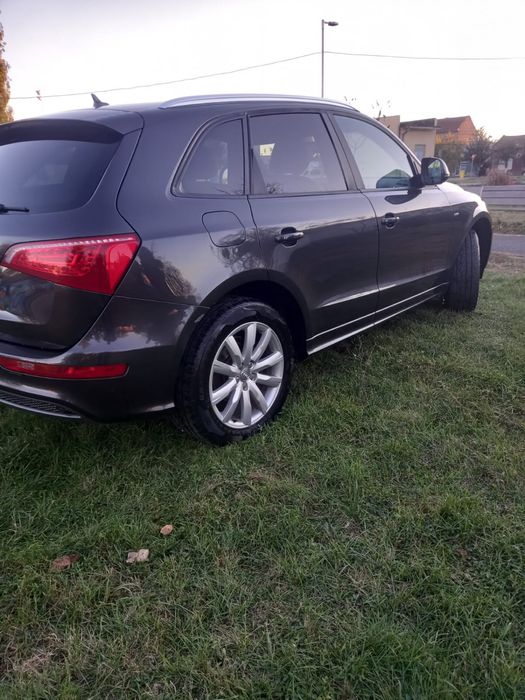 Vând Audi Q5 S Line