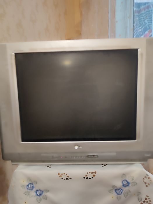 Телевизор LG рабочий