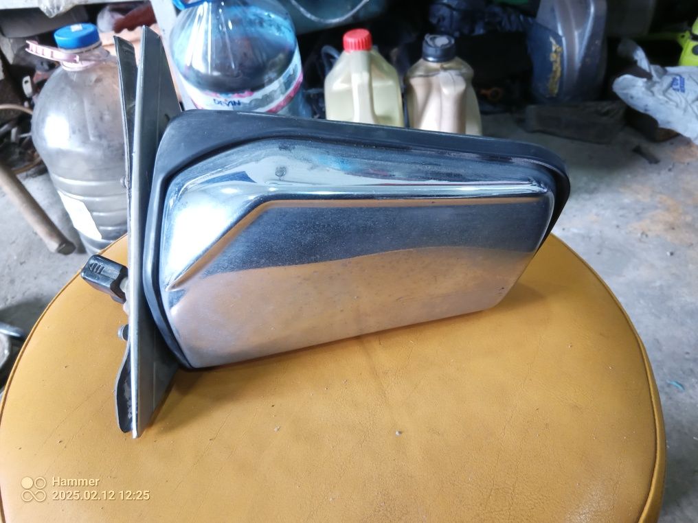 Продавам ляво огледало за mercedes 123 lift mirror Mercedes 123