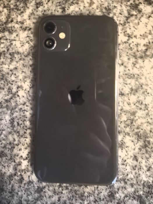 Мобилен апарат iphone 11