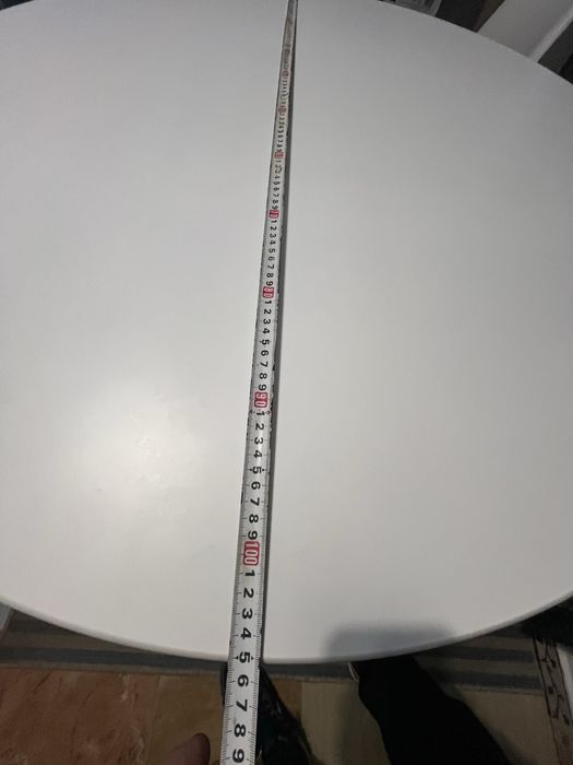 Маса кръгла бяла