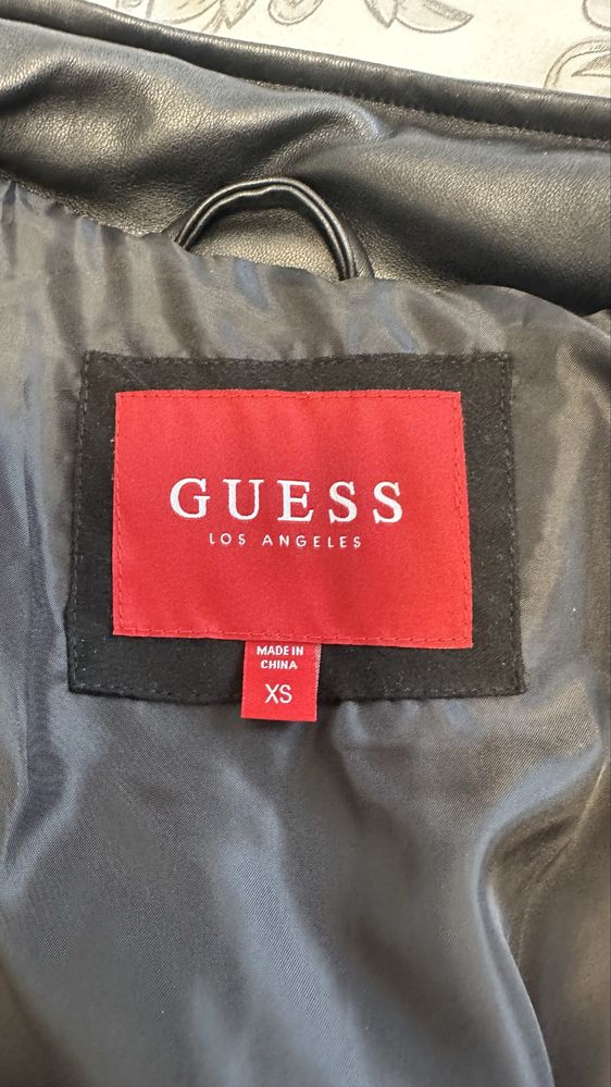 Jacheta geaca Guess originala Noua unisex marime XS