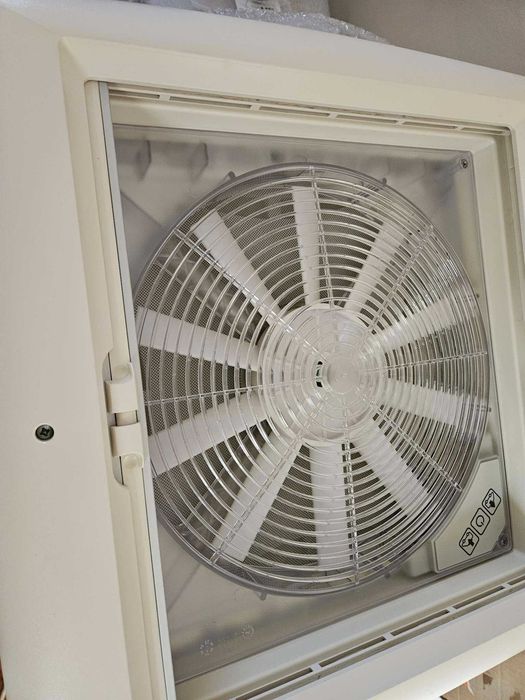 OmniVent 40x40 trapa Thule rulota 12V Kit camper ventilator