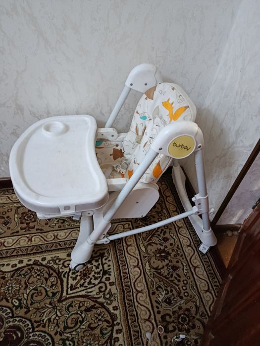 Стол для кормления ребенка