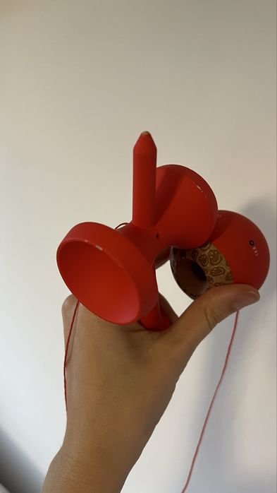 Kendama Krom Pop kolor Red rosie