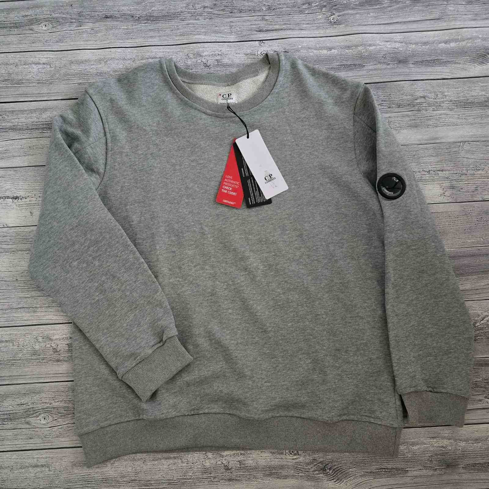 C.P company суичър