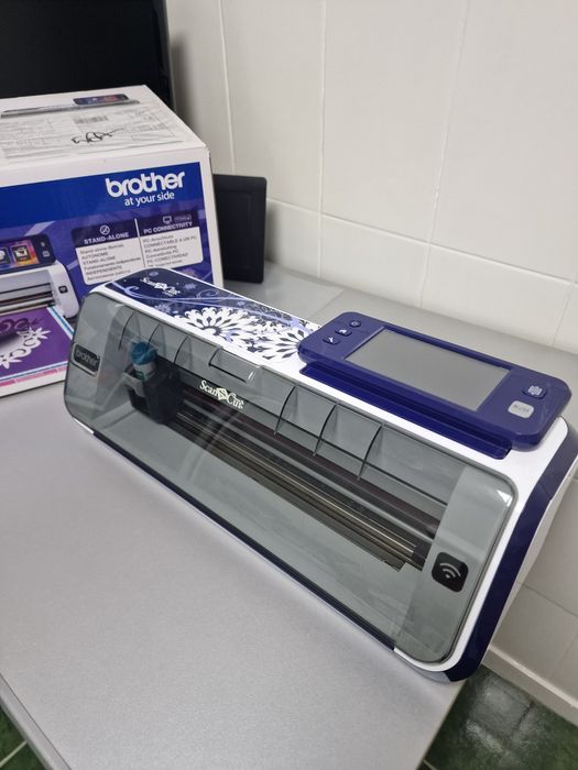 Scaner cu decupare Brother Scanncut CM900