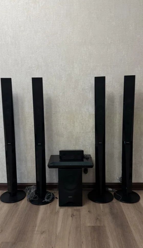 Продам домашний кинотеатр  Sony BDV-E6100 Blu-ray