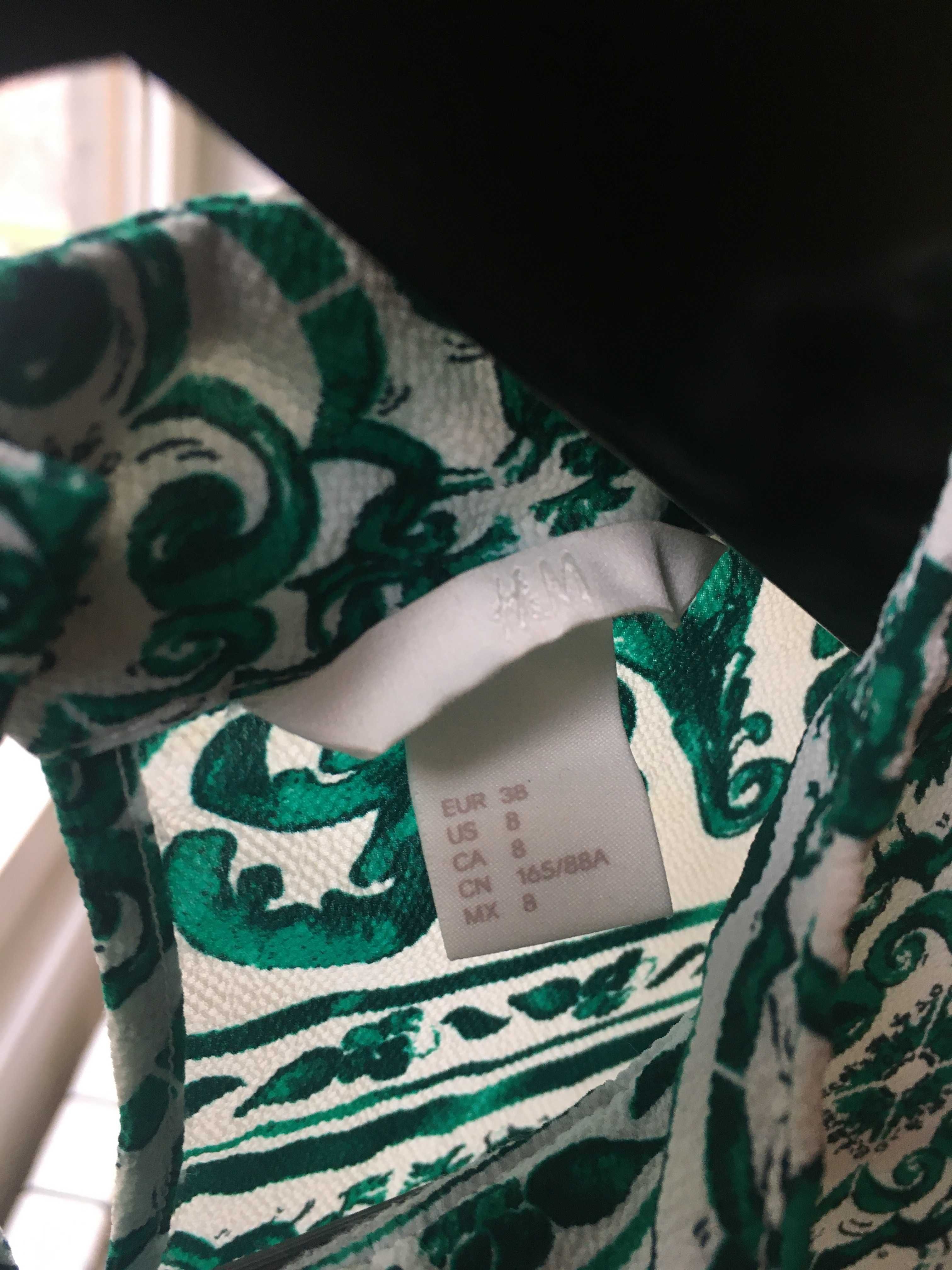Туника H&M подходяща и за бременна