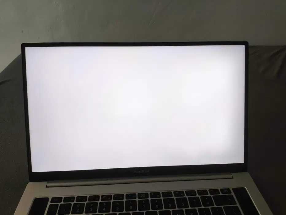 Laptop Honor Magicbook 16 inch - geforce GPU mx250