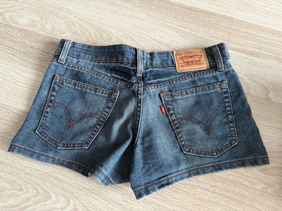 Pantaloni scurti Levis