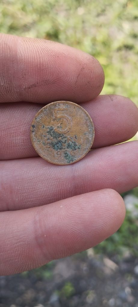 5 bani 1956 cu rpr pe ea