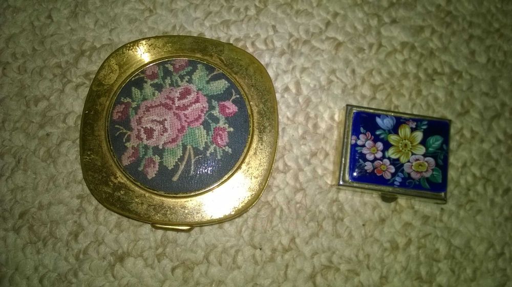 pudriera veche vintage broderie goblen