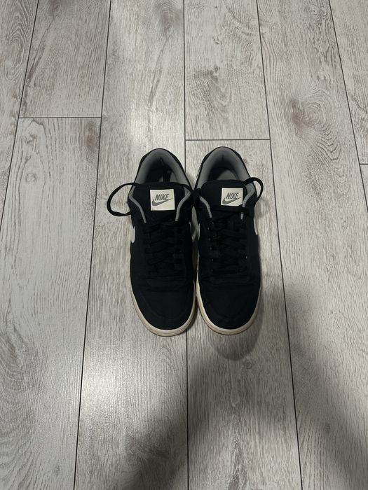 Nike Air Force обувки