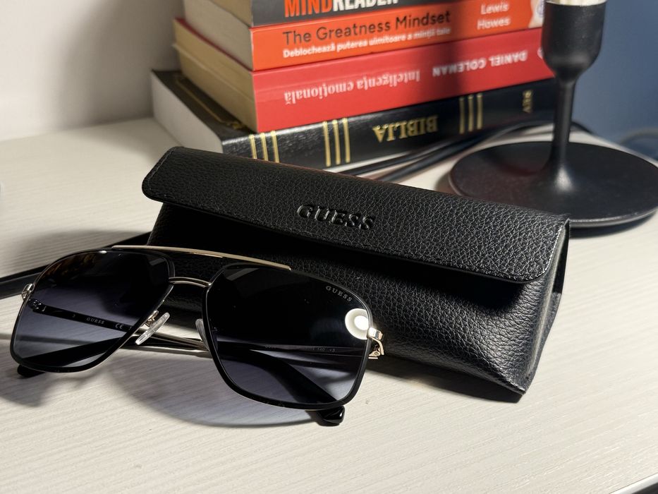 Ochelari de soare GUESS