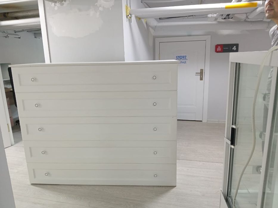 Продам деревянные столы- тумбы. Можно под кафетерий либо под что угодн