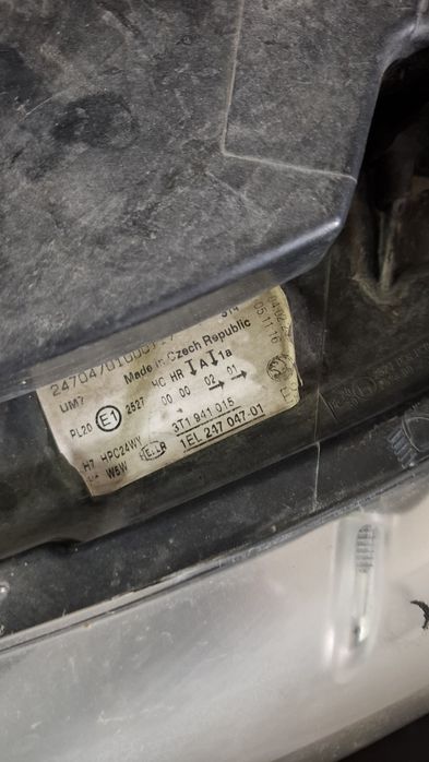 Set Faruri Skoda Superb 2