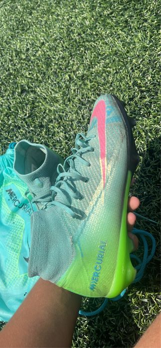 Vand ghete nike mercurial superfly 10