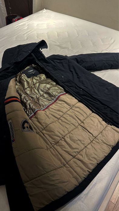 Продам подростковую зимнюю куртку