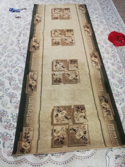 Ковер очень плотный добротный