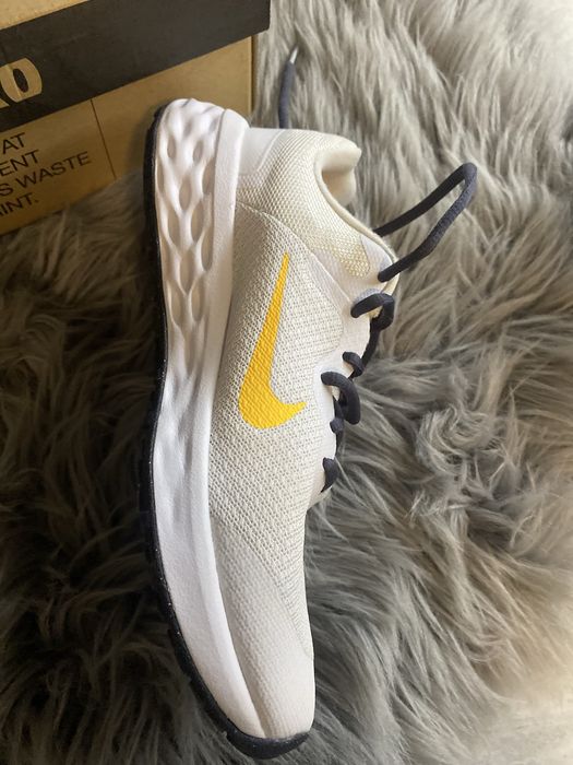 Оригинални Маратонки на NIKE номер 38