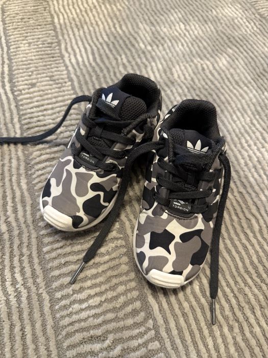 Детски маратонки и боти adidas