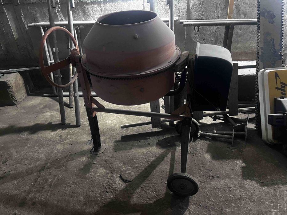 Бетонобъркачка нова