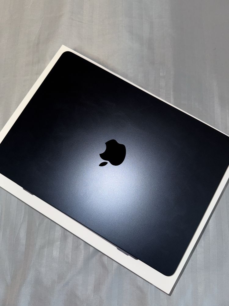 Laptop Apple Maxbook Air 13 + Magic Mouse