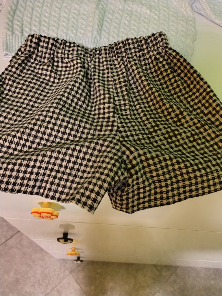 Zara 98-104 пуловер, пола-панталон, широки дънки