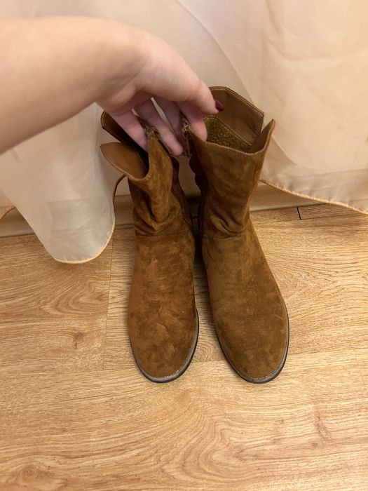 Дамски боти Clara Barsom