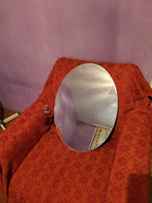 Продам зеркало настенное