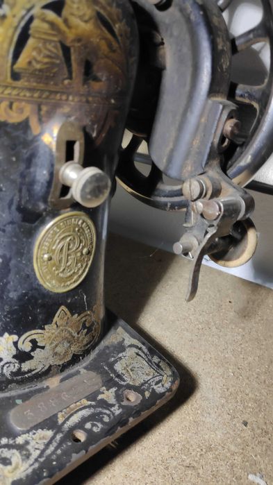 Vând Mașină de Cusut Veche Vintage Frister & Rossmann - Piese/Colecție