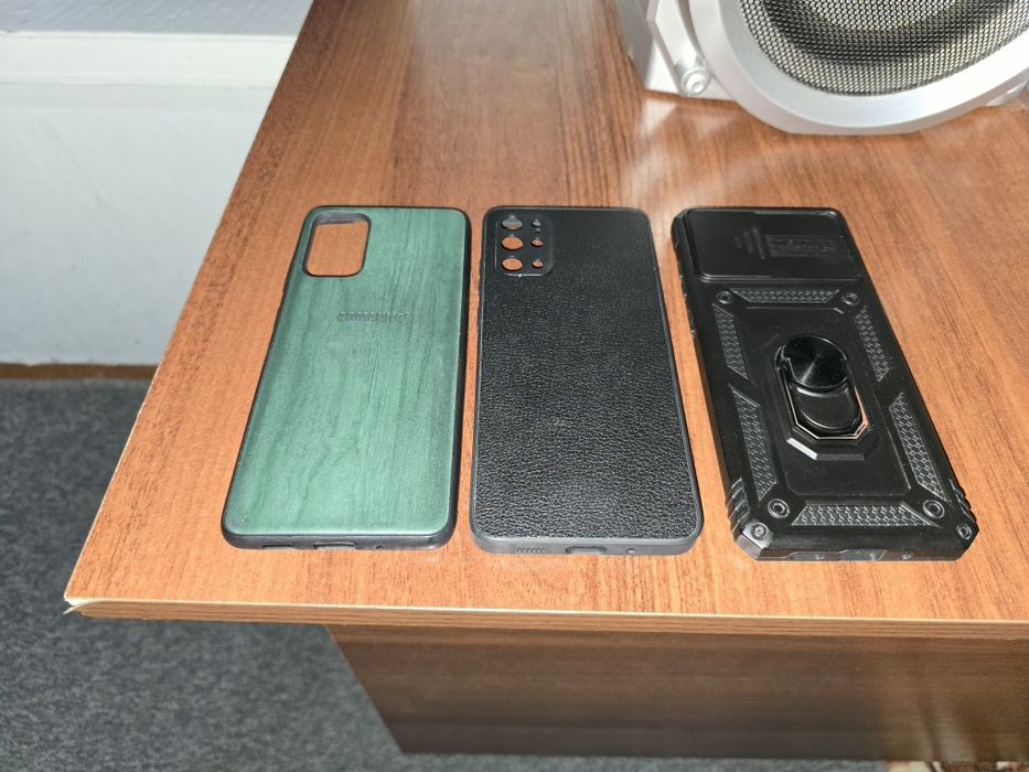 Samsung S20 plus  сотилади,  брони плёнка,  15$ ли қиммат чихоли билан