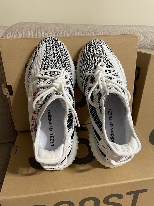 Adidas Yeezy 350 Zebra