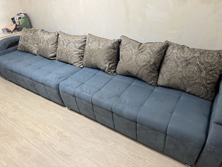 Диван 4-х метровый