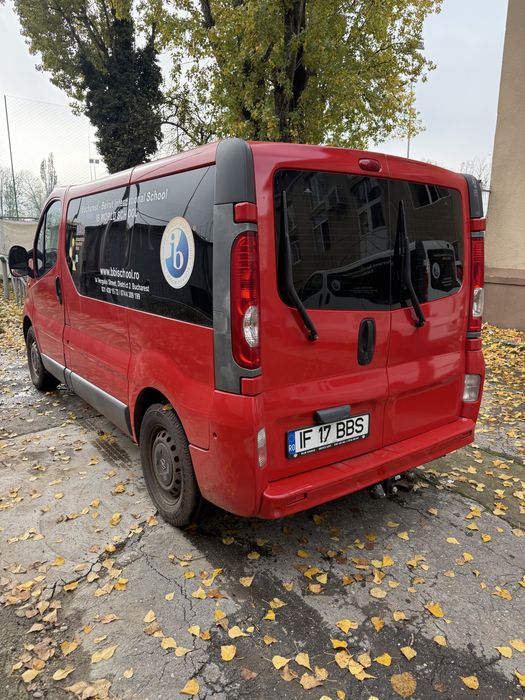 Vivaro/trafic 8+1 locuri 2010-299000 km