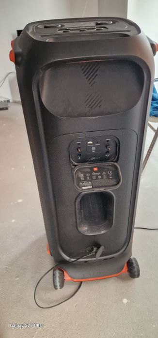 Vand Boxa JBL Stare nouă