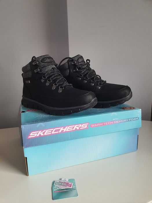 Skechers ниски ботуши с връзки